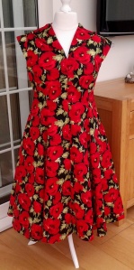 this beautiful summer dress was made for Val's holiday - we had a bit of a panic, because it seems Royal Mail lost her package - so I sent her another 4m of this very popular red poppy material - listed in julzcrafts supplies shop on etsy - and on the 85solway account on ebay.